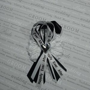 25 Happily Ever After Bridal Corsages/Capias